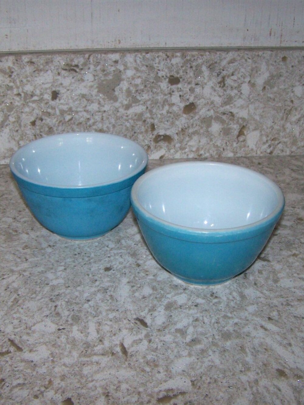 2 Vintage PYREX Turquoise Blue Mixing Bowls